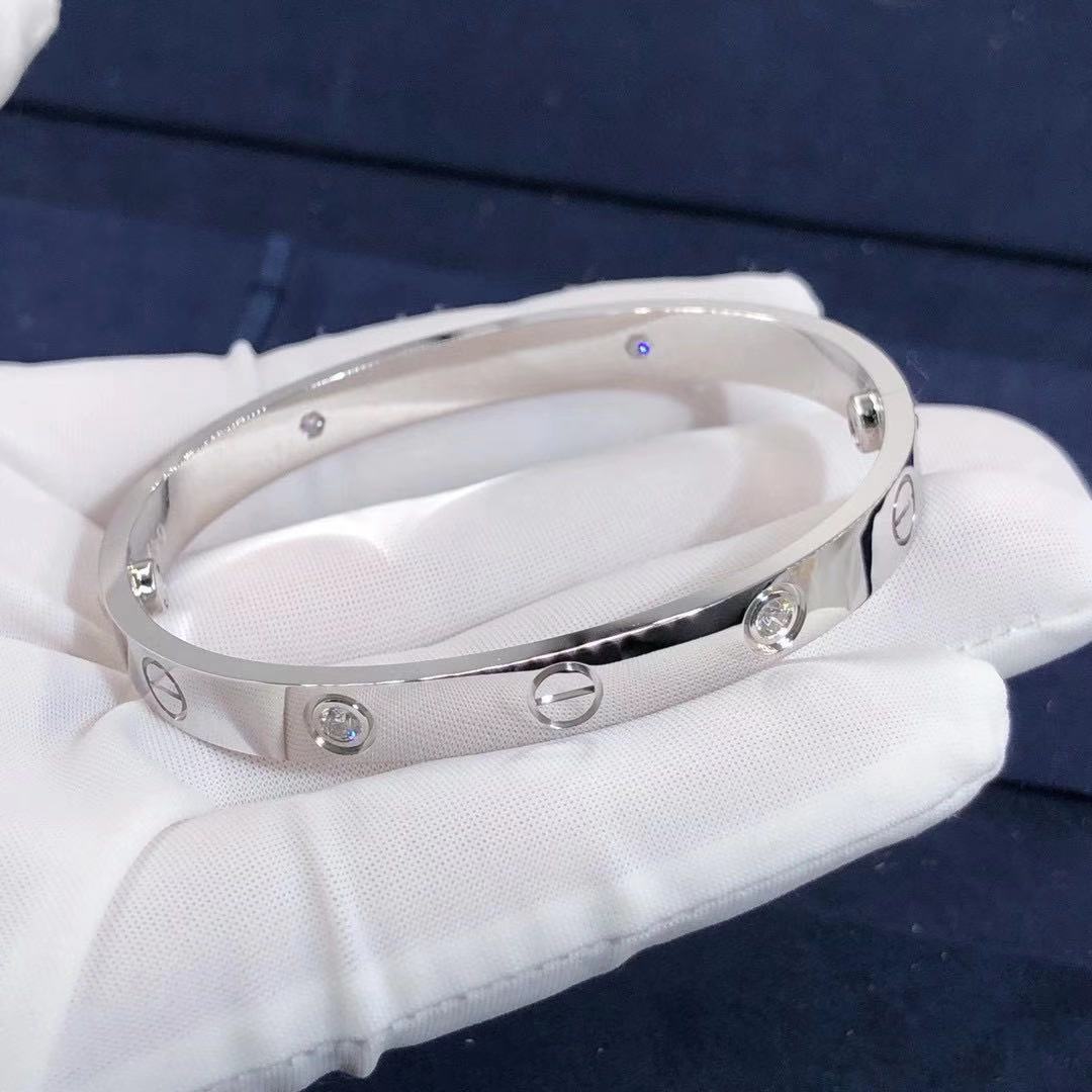Cartier 18k White Gold Love Bracelet 4 Diamond B6035817