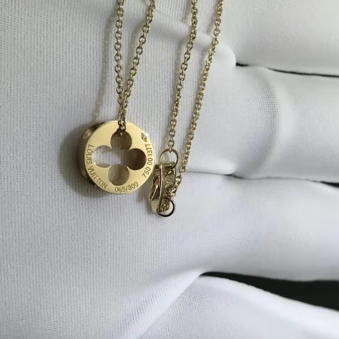 18K Gold Clover Necklace — E&J Jewellery UK Ltd